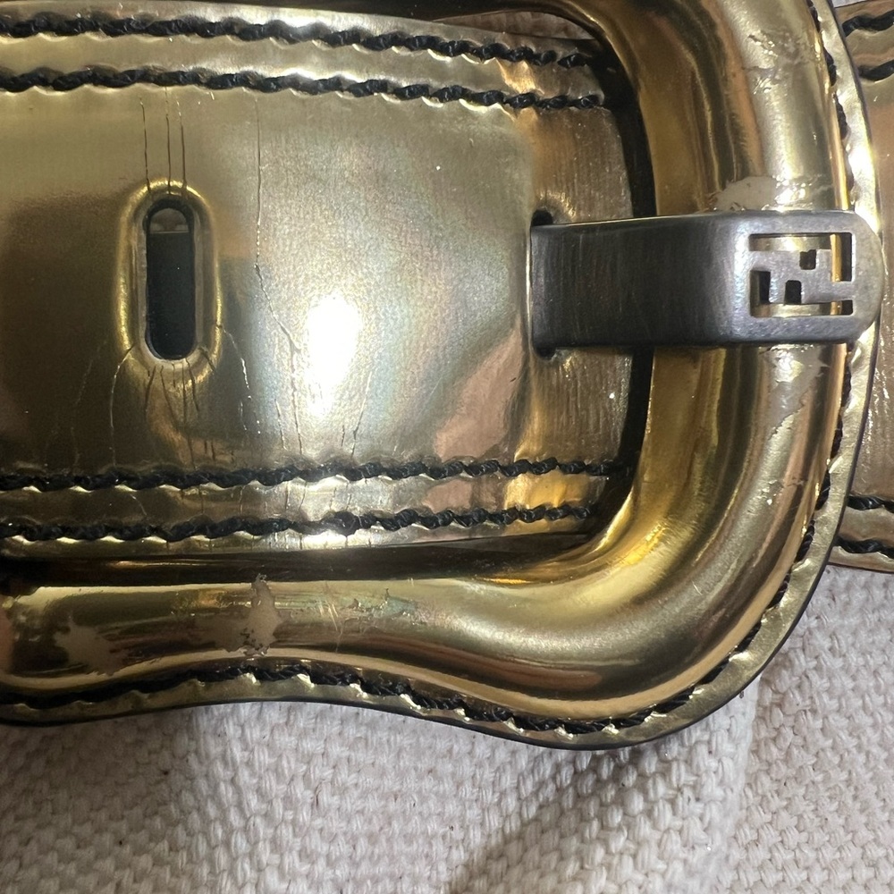 Fendi White Canvas B. Bag Golden💛 - Picture 14 of 15